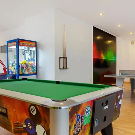 Royal Sunset Club Aparthotel 3*