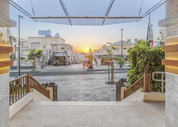 Royal Sunset Club 4* أذيخي