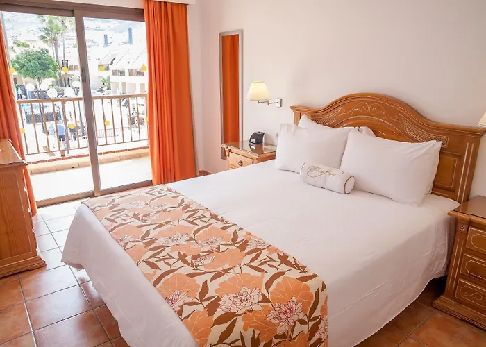 Royal Sunset Club Aparthotel 4*