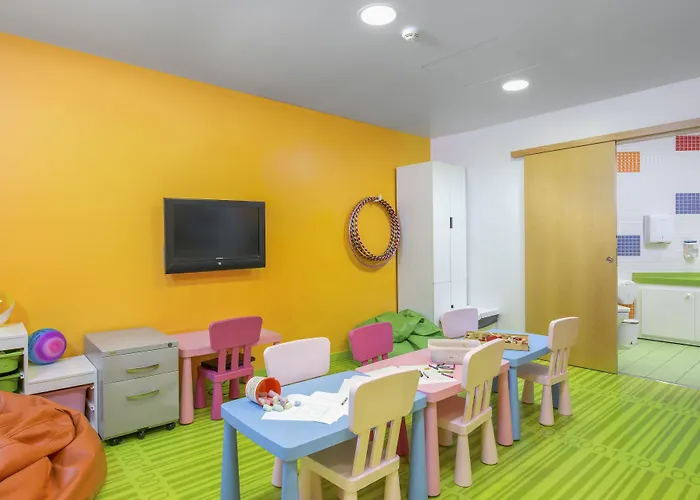 Royal Sunset Club Aparthotel 4*