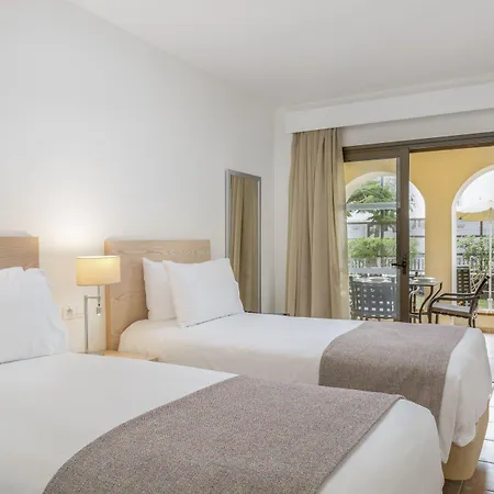 Ξενοδοχείο με διαμερίσματα Royal Sunset Club 4*