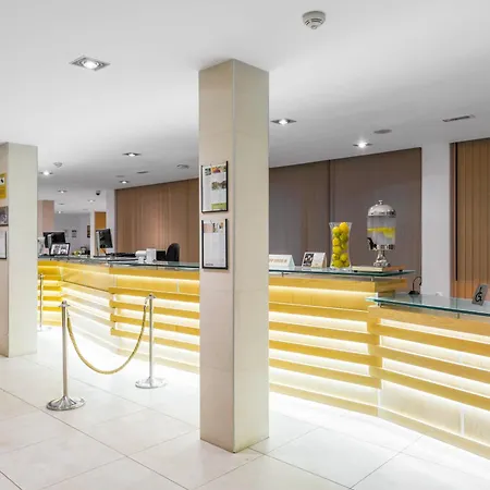 Ξενοδοχείο με διαμερίσματα Royal Sunset Club 3*